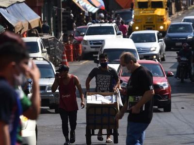 Ministro destaca baja circulación viral; 69% está en aislamiento