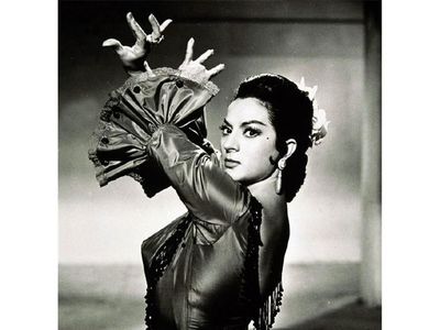Lola Flores, una influencer, antes de crearse el término