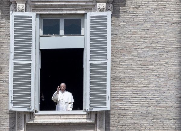 Papa exhorta a respetar las medidas de seguridad para poder celebrar misa - Mundo - ABC Color