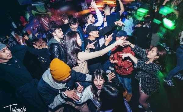 HOY / Taiwán hizo bien los deberes y se da "un baile" contra el virus ante los ojos del mundo