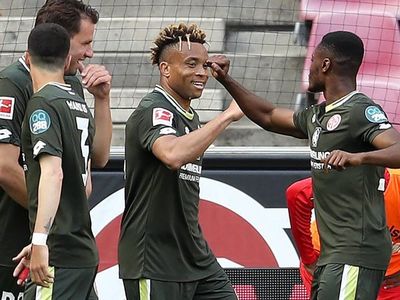 El Mainz remonta dos goles de desventaja y empata en Colonia