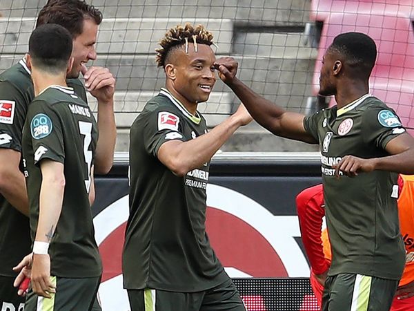 El Mainz remonta dos goles de desventaja y empata en Colonia