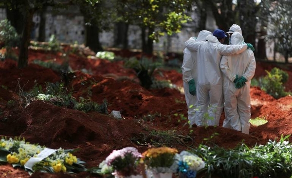 HOY / Brasil rumbo a la "tormenta perfecta": coronavirus, gripe, dengue y sarampión