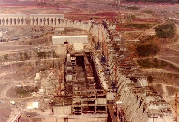 46 años de la constitución de la Entidad Binacional Itaipú