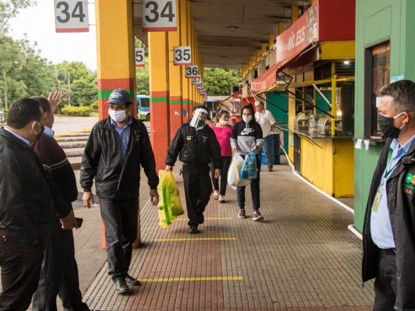 Con menos colectivos, mañana vuelven los viajes al interior