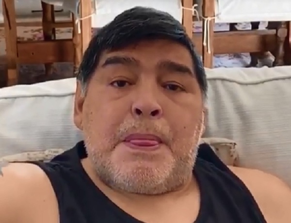La emoción de Maradona: "Ayuden a comer a la gente"