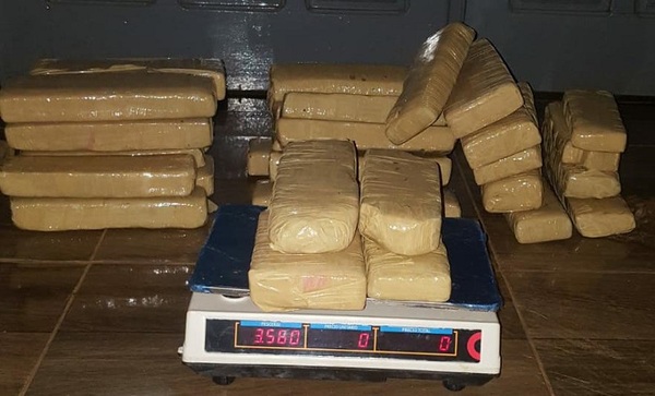 Hallan carga de marihuana a orillas del río Paraná en CDE » Ñanduti