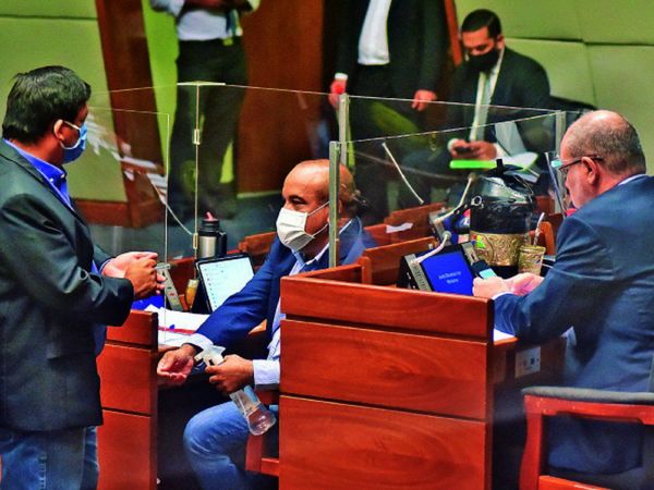 Colorados critican impunidad, pero traban aumentar pena a corruptos