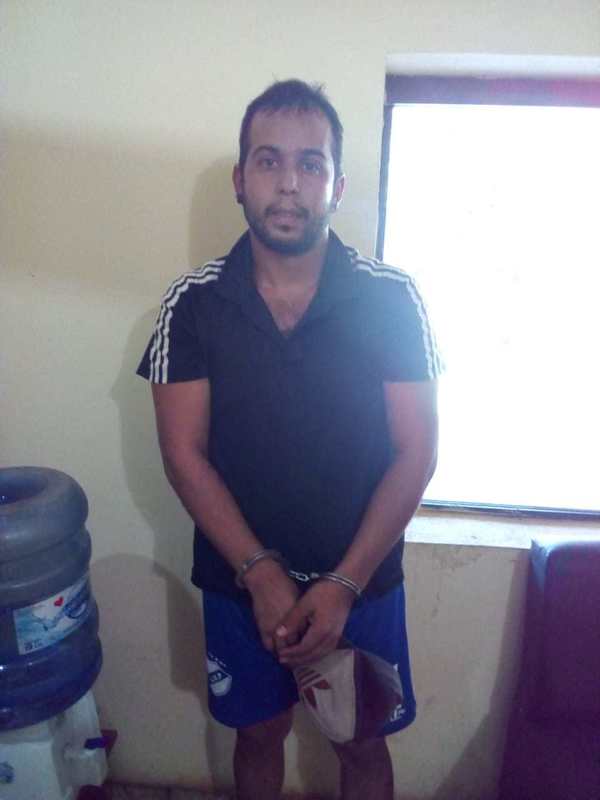 Policia detiene a joven por supuesta amenaza - Campo 9 Noticias