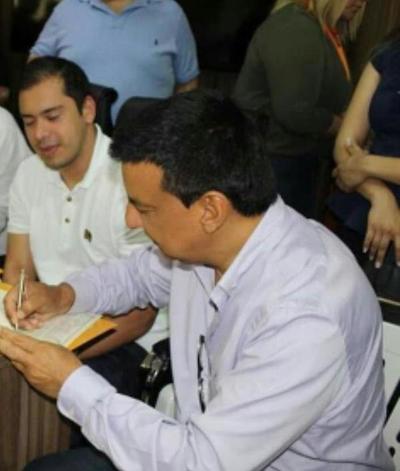 Diputado colorado “MBATARA” defiende a INTENDENTE de CDE ante ACUSACIONES de CORRUPCION