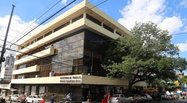 HOY / Oportunidad laboral: Habilitan Bolsa de trabajo para connacionales que llegan del exterior