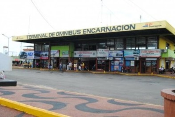 Terminal de Ómnibus de Encarnación vuelve a operar con estrictos controles sanitarios