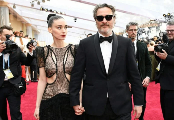 Joaquin Phoenix y Rooney Mara esperan a su primer hijo