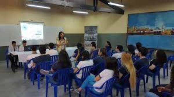 HOY / Ex viceministro de Educación, Gerardo Gómez: ¿Cómo salimos de la crisis en Educación?