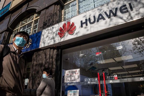 Ante decisión “arbitraria” de EEUU, Huawei lucha por “sobrevivir” - Tecnología - ABC Color