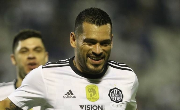 HOY / Juez concede arresto domiciliario a jugador de Olimpia