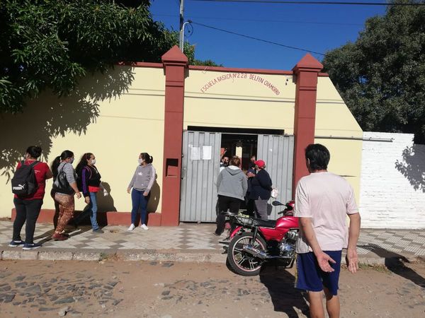 Denuncian irregularidades en entrega de kits de alimentos en Delfín Chamorro