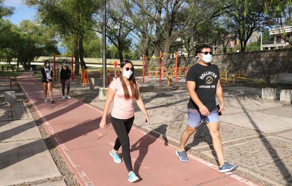 Desaconsejan el uso de tapabocas para realizar ejercicios al aire libre · Radio Monumental 1080 AM