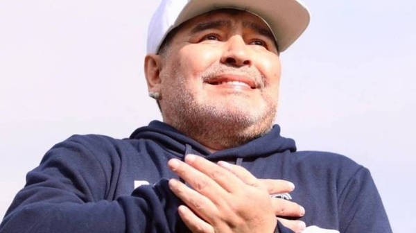 HOY / Maradona, al borde del llanto: "Ayuden a comer a la gente"