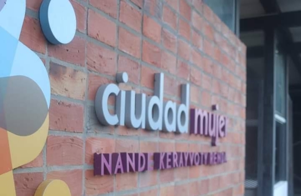 HOY / Centro Ciudad Mujer reabrió sus puertas y habilitó todas las atenciones