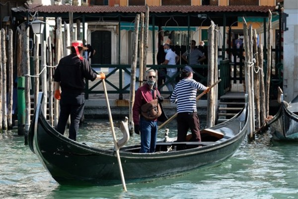 Italia reabre tiendas, bares y restaurantes después de 10 semanas de aislamiento - El Trueno