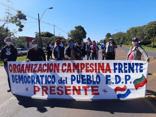 Campesinos se manifiestan en Misiones pese a cuarentena