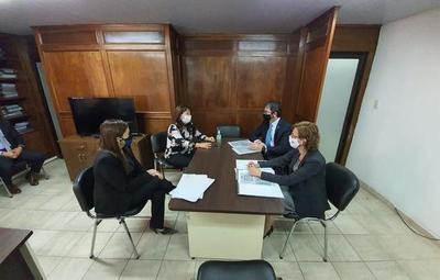 Caso facturas falsas: Fiscales se constituyeron en Dinavisa