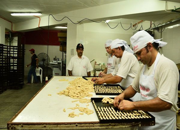 Instalan mesa de trabajo para agilizar la entrega de créditos a las mipymes