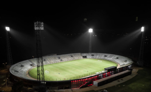 HOY / Destacan avances en las obras del estadio de Encarnación