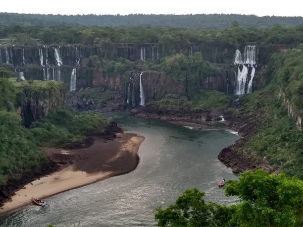 Volumen de AGUA en las CATARATAS del Yguazú BAJO un 66%