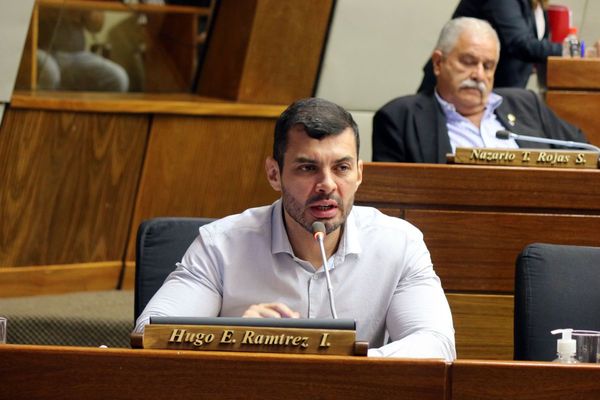 Presentan proyecto para evitar la desmatriculación de alumnos por falta de pago de cuotas