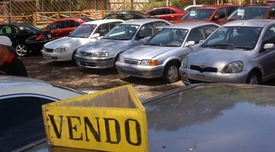 HOY / Importadores afectados por la pandemia: varios bajaron sus precios para "liquidar" stock de autos usados