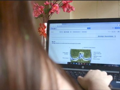 Este año, amóntema las clases desde las aulas | Crónica