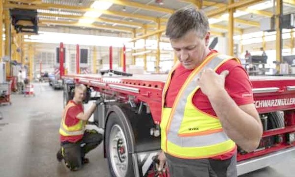 Chalecos avisan si se te acercan demasiado | Crónica