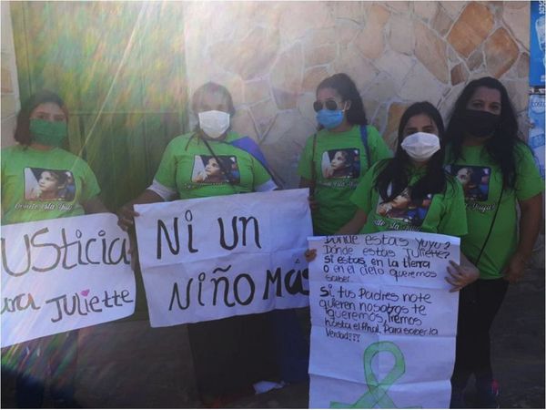 A más de un mes, vecinos siguen buscando a Juliette