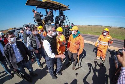 Abdo exteriorizó su solidaridad con el Brasil y Argentina por difícil momento