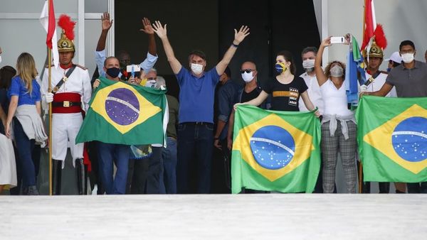 EEUU y Brasil a la cabeza del COVID-19 en medio de polémicas aperturas » Ñanduti