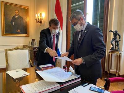 G. 250 menos en todos los combustibles de Petropar | Noticias Paraguay