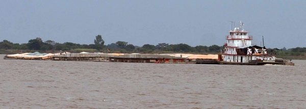 Reinicia la navegación en el Río Paraná