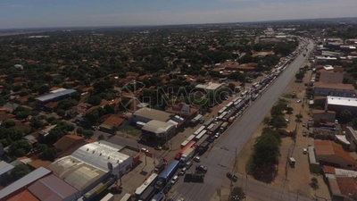 HOY / ¿Y la cuarentena? Kilométrica fila sobre la Transchaco