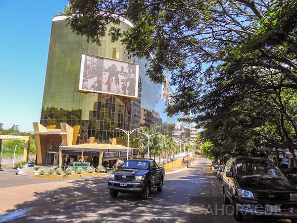 Coima de US$ 500 mil a concejales por ampliación de contrato a SHOPPING PARIS