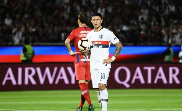 HOY / El futuro de Adam Bareiro está fuera del fútbol argentino