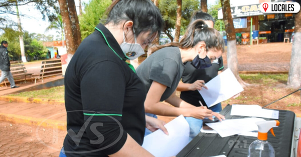 Gobernación  de Itapúa renueva en un 100% documentos de becados