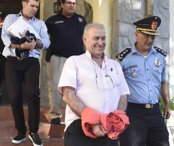 Ramón Gonzalez Daher y su hijo salen en libertad