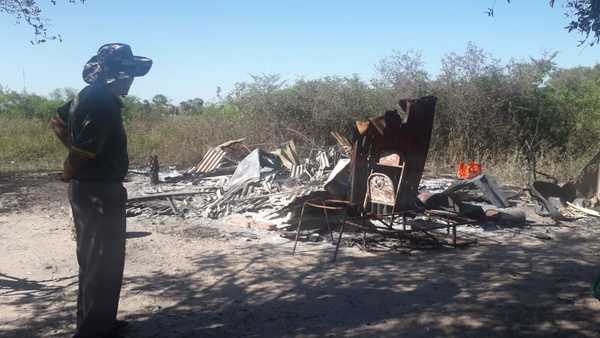 Septuagenario denuncia que nativos le quemaron la casa | Radio Regional 660 AM