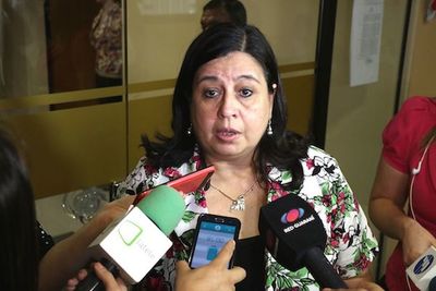 Esperanza Martínez calificó de “traidor” a su colega José “Pakova” Ledesma