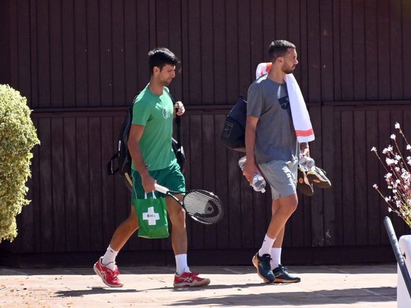 Djokovic retoma sus entrenamientos en un club de tenis de Marbella