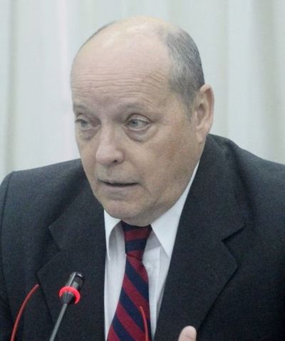 Con venia de Abdo Benitez, Diésel ya es nuevo ministro de Corte - Nacionales - ABC Color