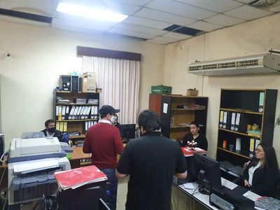 Gobernador de Caazapá intentó detener allanamiento fiscal