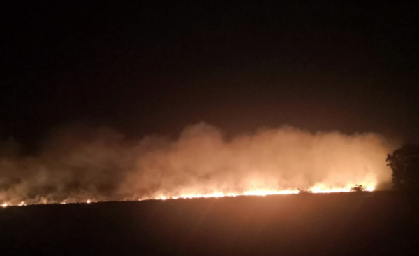 HOY / Dos meses después vuelven a prender fuego a zonas rurales de Pilar